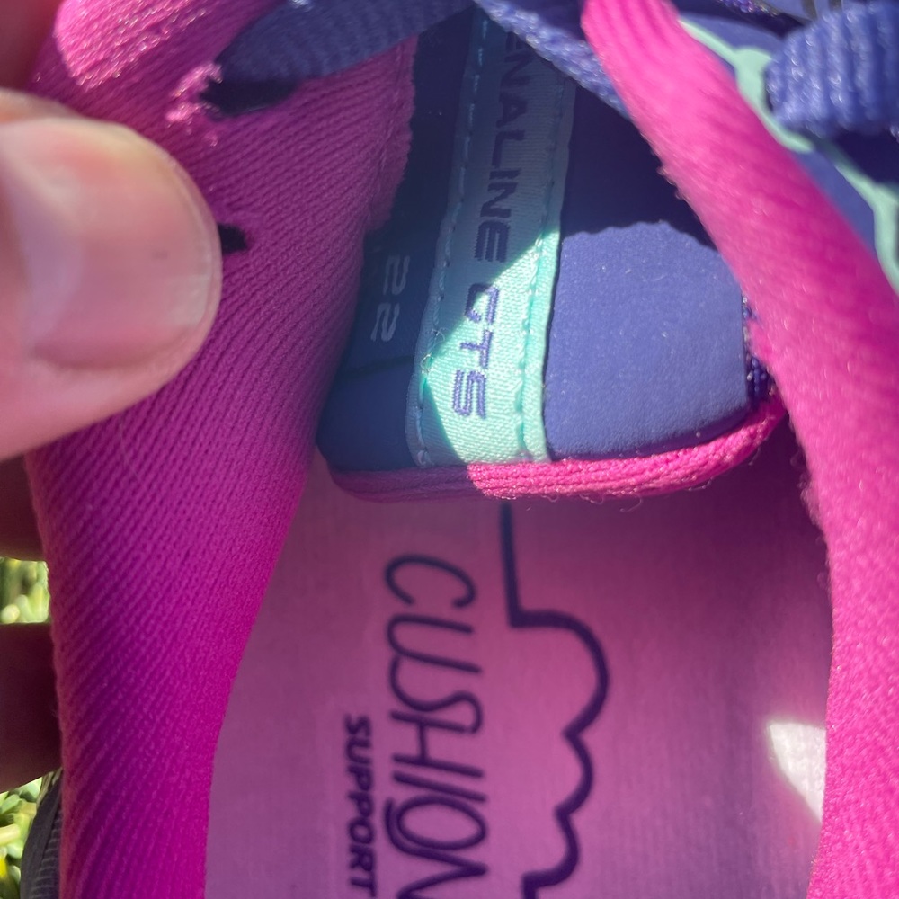 Women’s Brooks Adrenaline GTS 22 Running shoes sz 10.5 - Picture 4 of 8